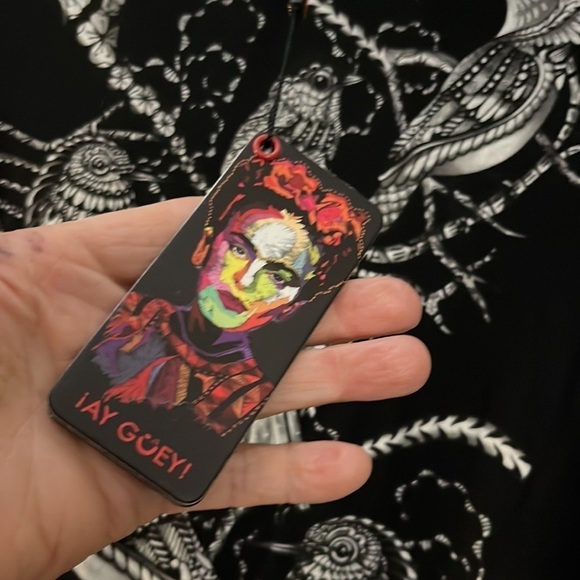 Ay Güey black capped sleeved shirt with bird/doll design. Size S. NWT - Picture 2 of 7